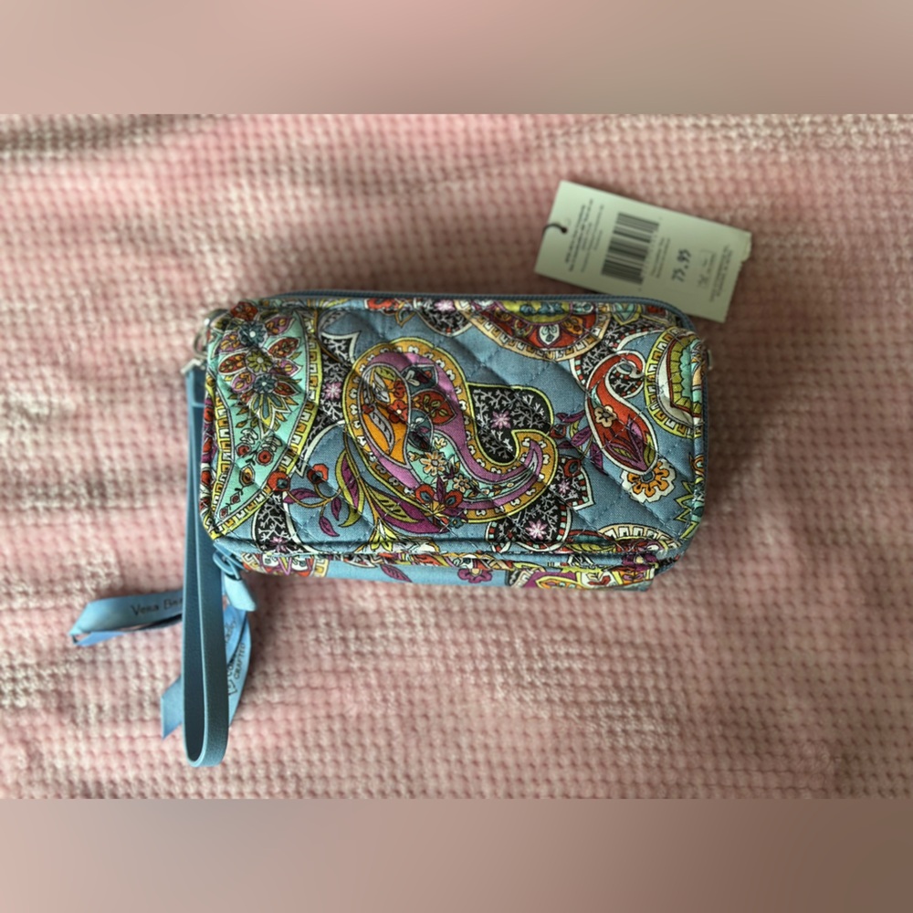 Vera bradley crossbody